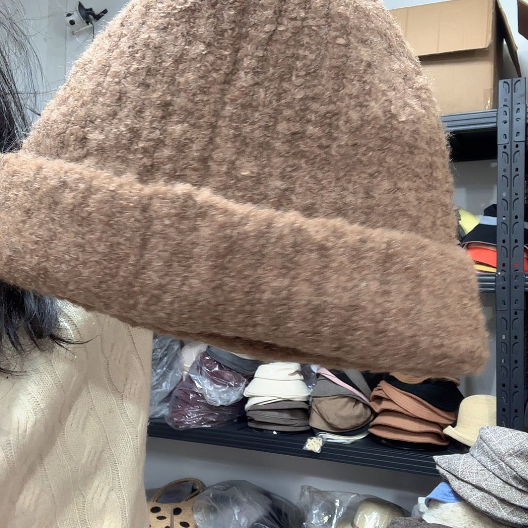 纯棉咖啡色毛线帽