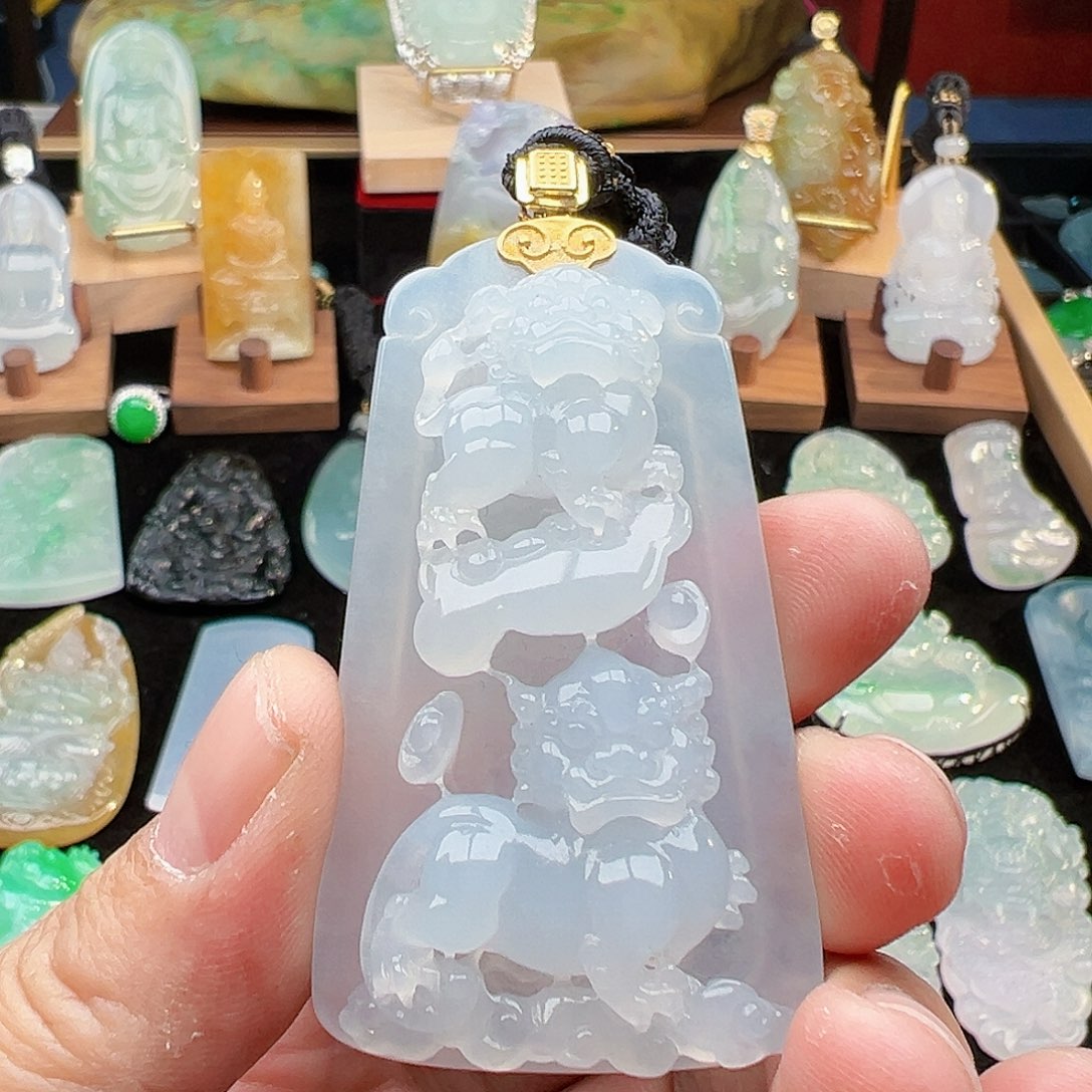 翡翠颈饰未镶嵌天然缅甸翡翠吊坠