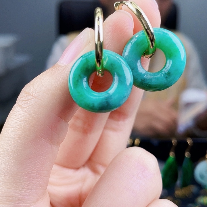 翡翠耳饰未镶嵌饰品