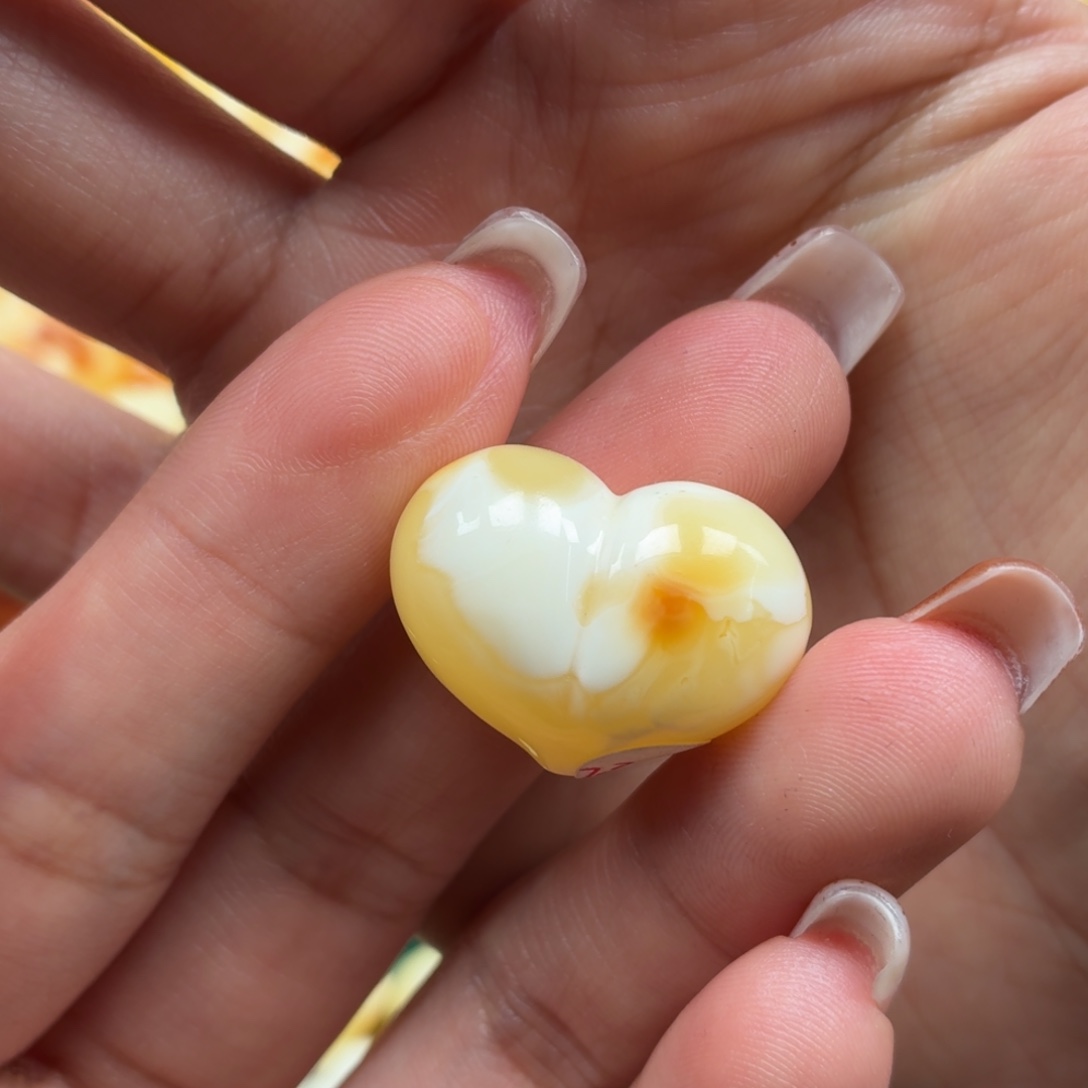 琥珀未镶嵌裸石蜜蜡