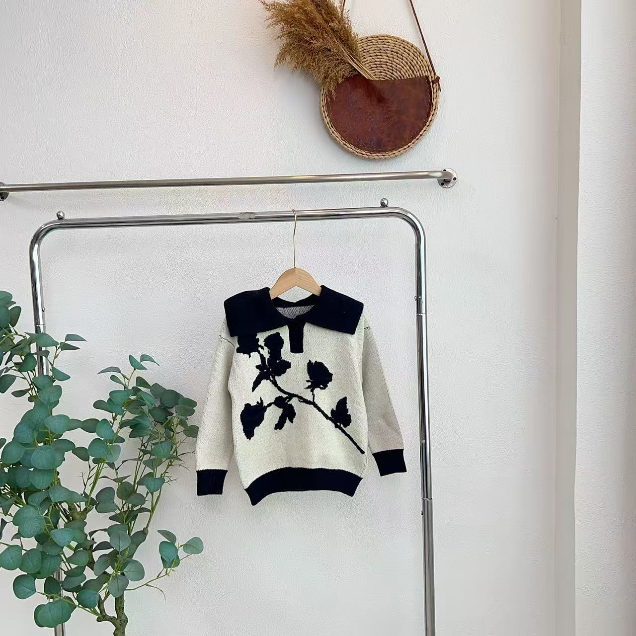 7140鸽灰白色针织衫