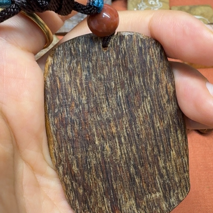 大叶紫檀（黑酸枝木类）