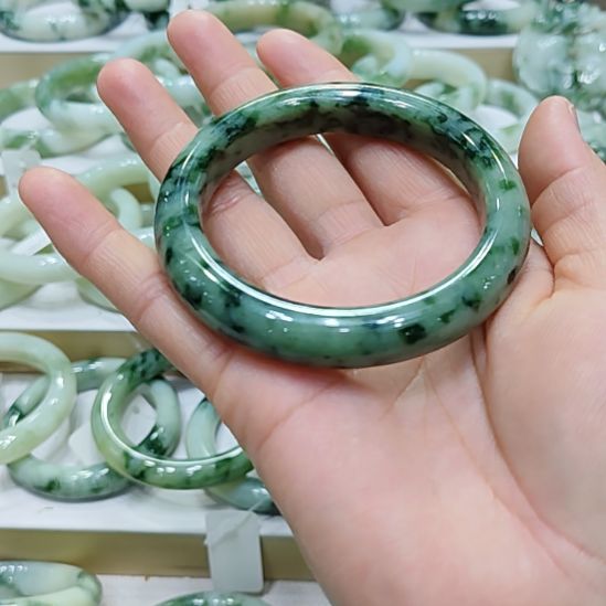 冷***知透闪石-蛇纹石玉未镶嵌手镯