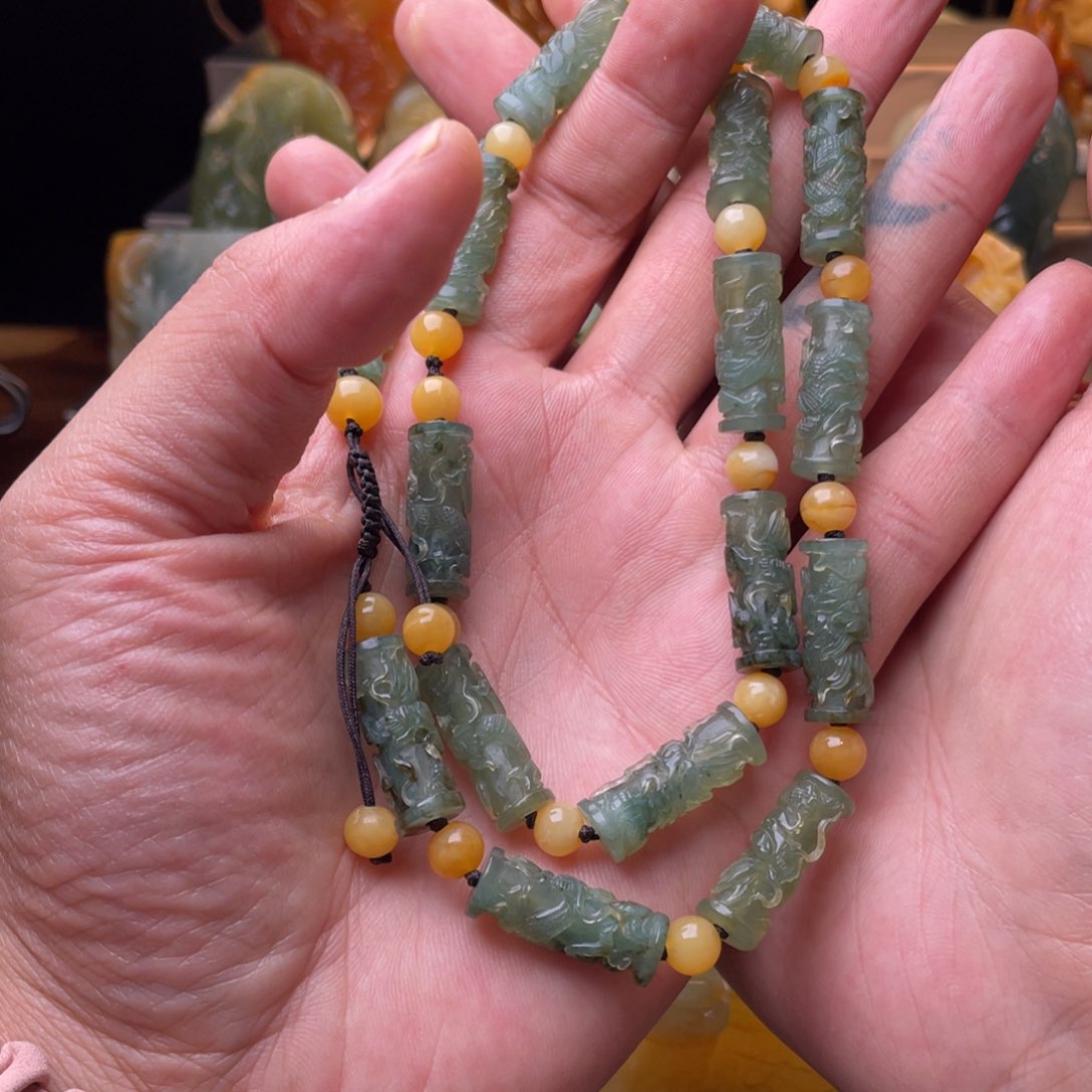 岫玉链子未镶嵌h****利链子