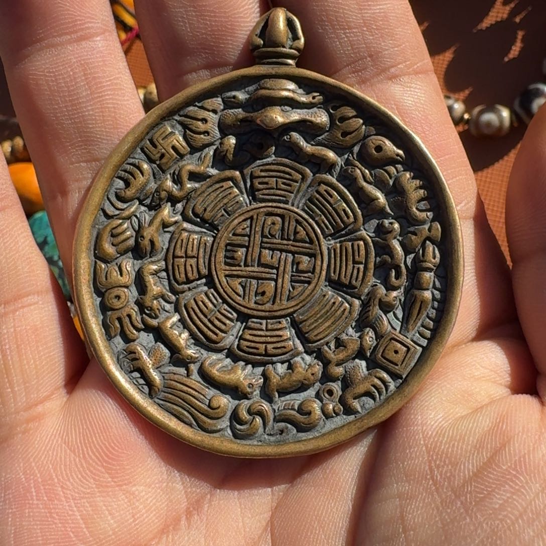 精品金刚八卦挂件