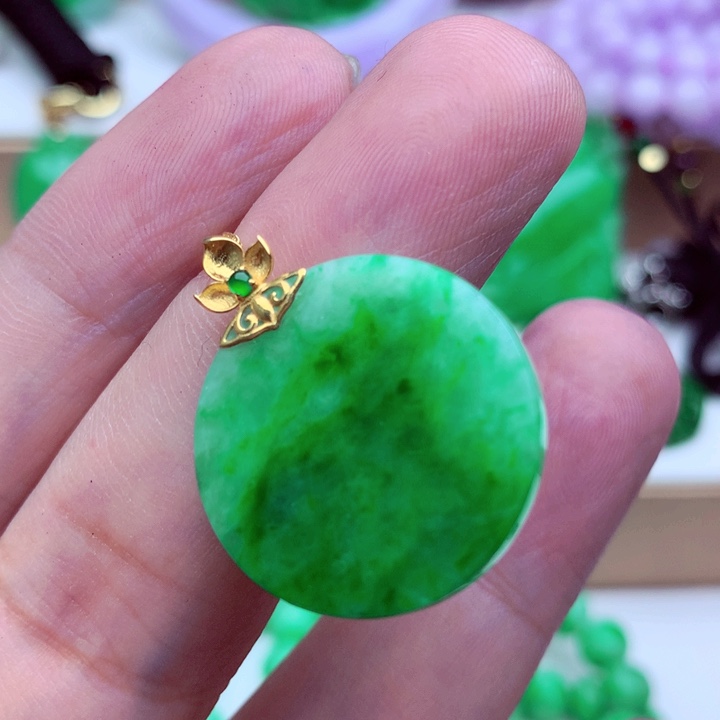 翡翠未镶嵌吊坠(不含链)