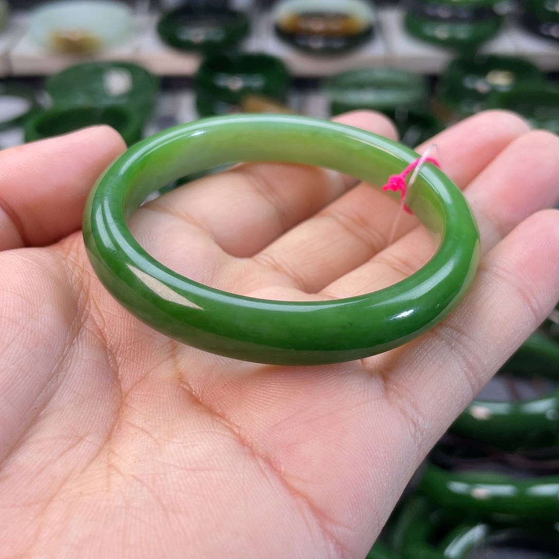 和田玉（碧玉）手镯未镶嵌