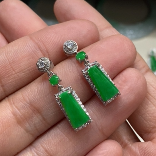 翡翠银S925镶嵌颈饰耳坠