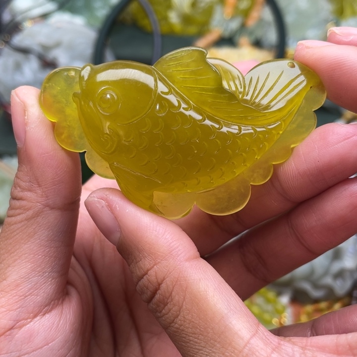 J***Q蛇纹石玉未镶嵌吊坠