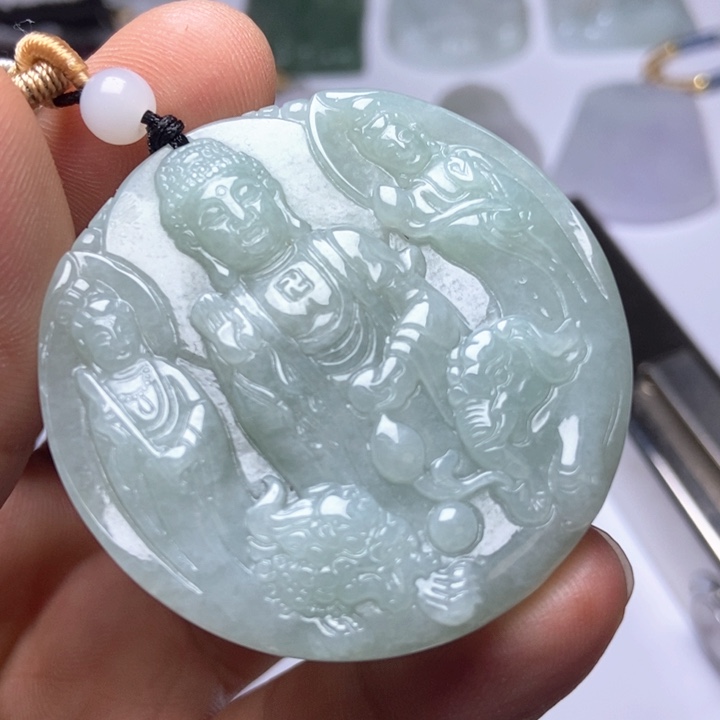 翡翠未镶嵌颈饰翡翠