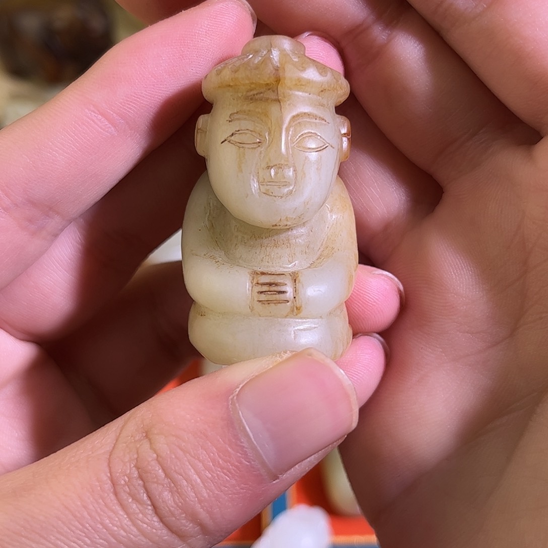 和田玉颈饰未镶嵌映**云