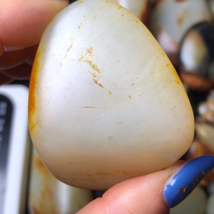 和田玉未镶嵌珠宝奇石