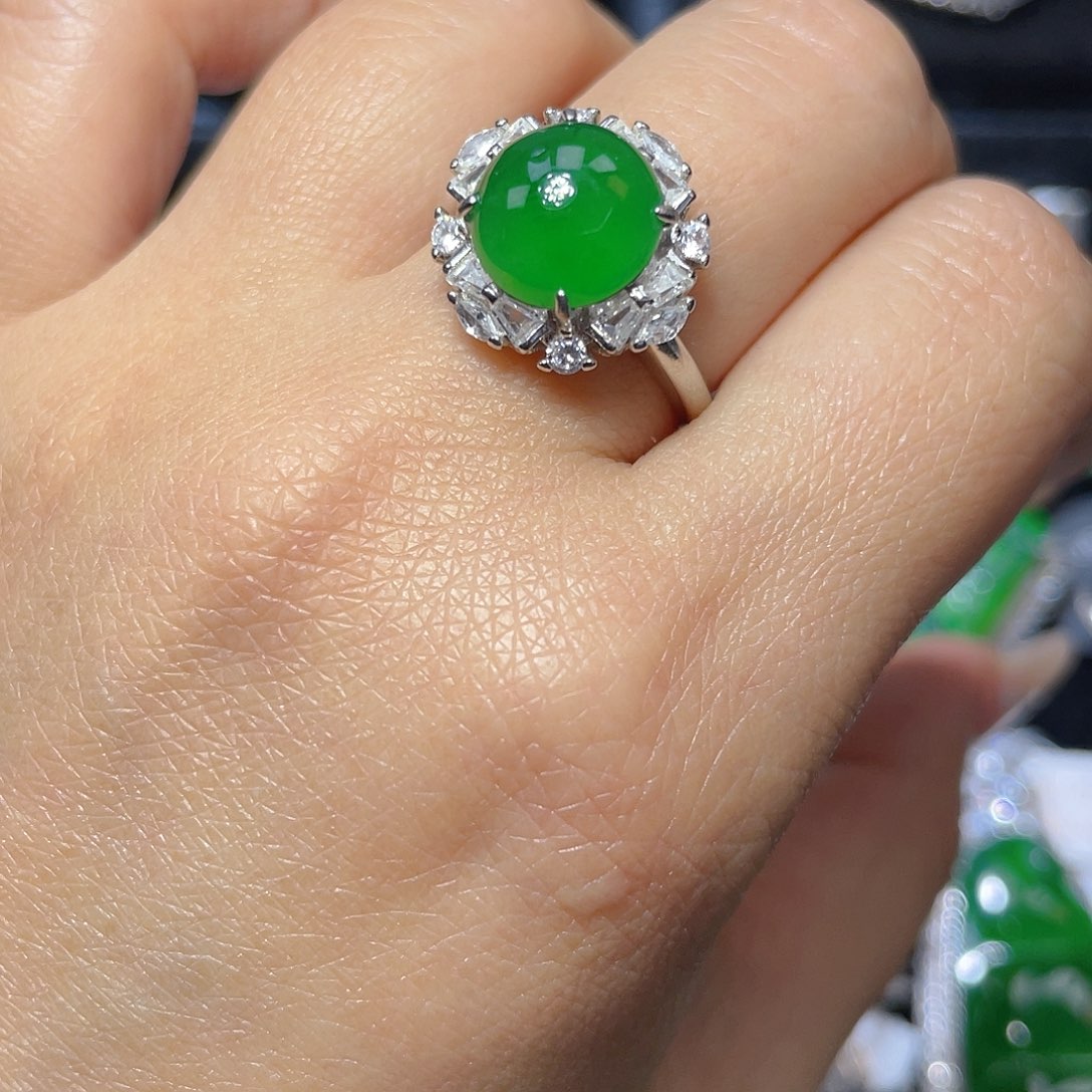 翡翠颈饰银S925镶嵌翡翠