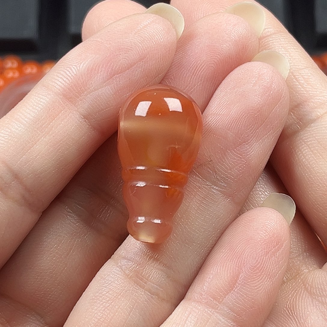 南红玛瑙未镶嵌珠宝奇石