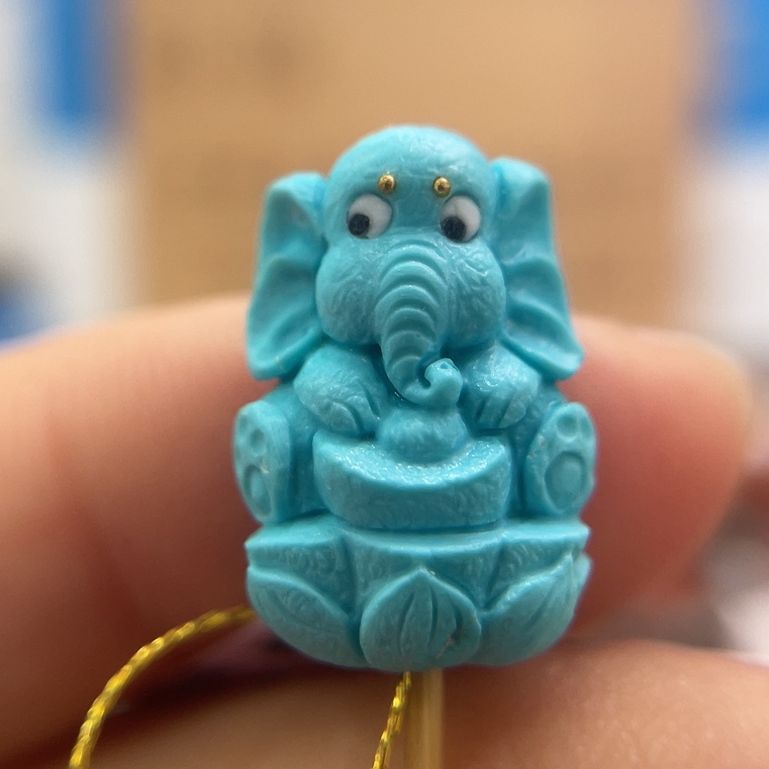 绿松石未镶嵌珠宝奇石