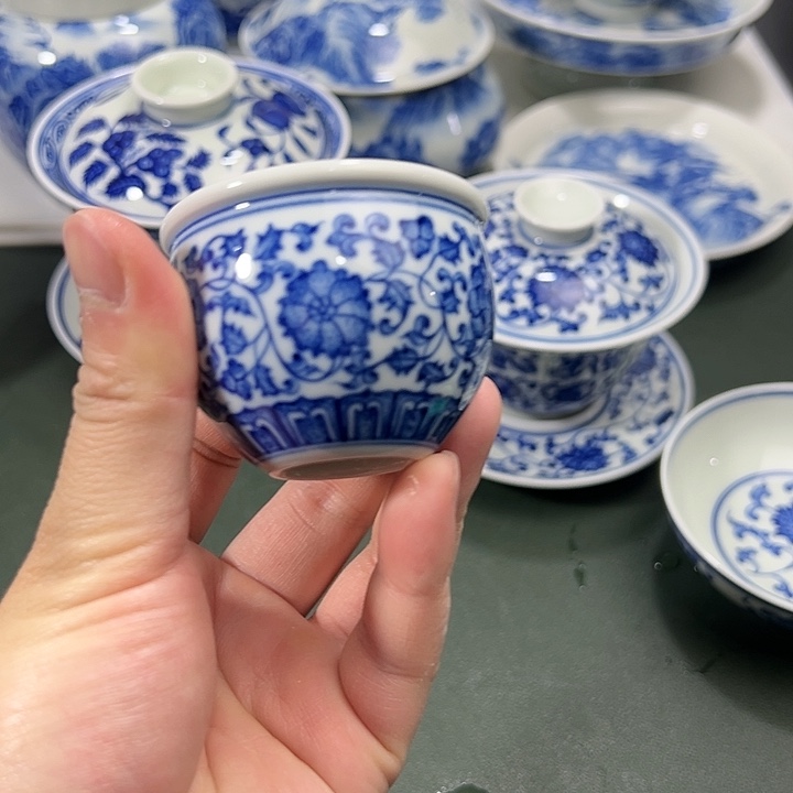 微瑕柴窑点工缠枝花卉小缸杯