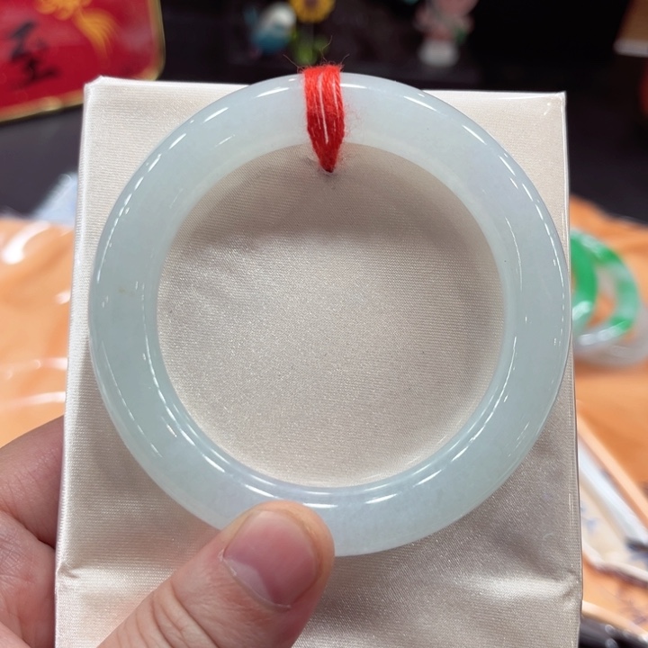 翡翠手镯未镶嵌52.7圆