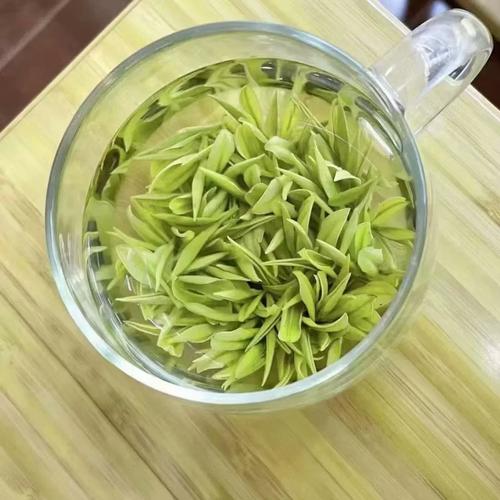 T1开园头采安吉原产地白茶兰花香高山茶罐装自喝送礼首选礼盒