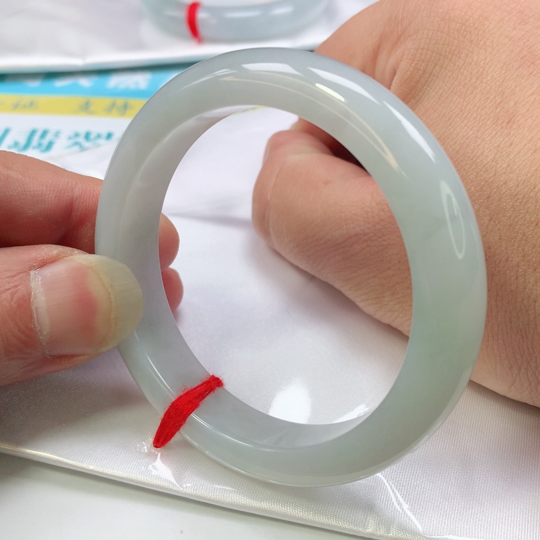 翡翠手镯未镶嵌0697号