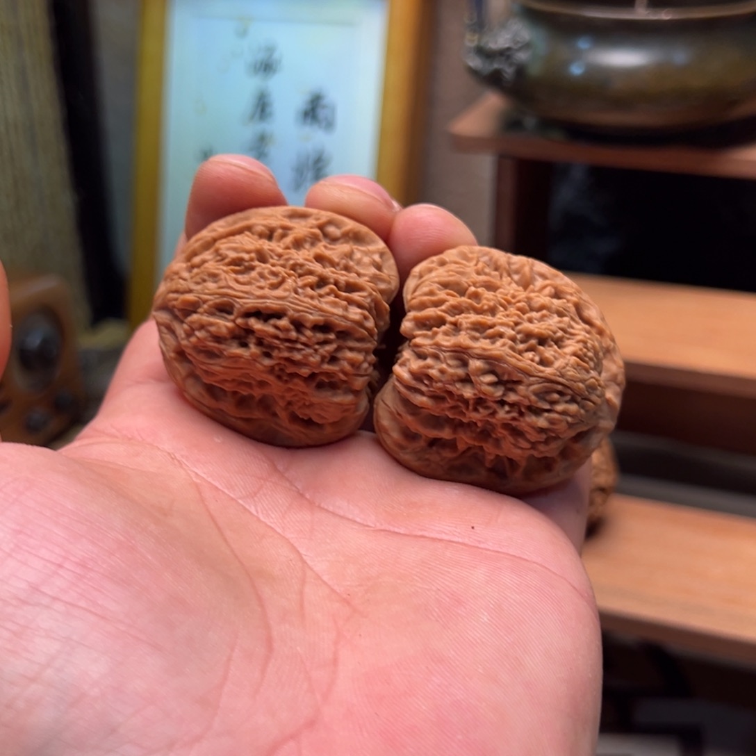 余***蔚把件文玩核桃南疆40.5