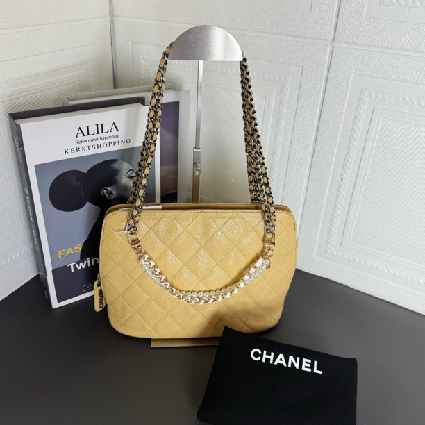 95新 Chanel/香奈儿 浅黄色荔枝皮链条单肩包