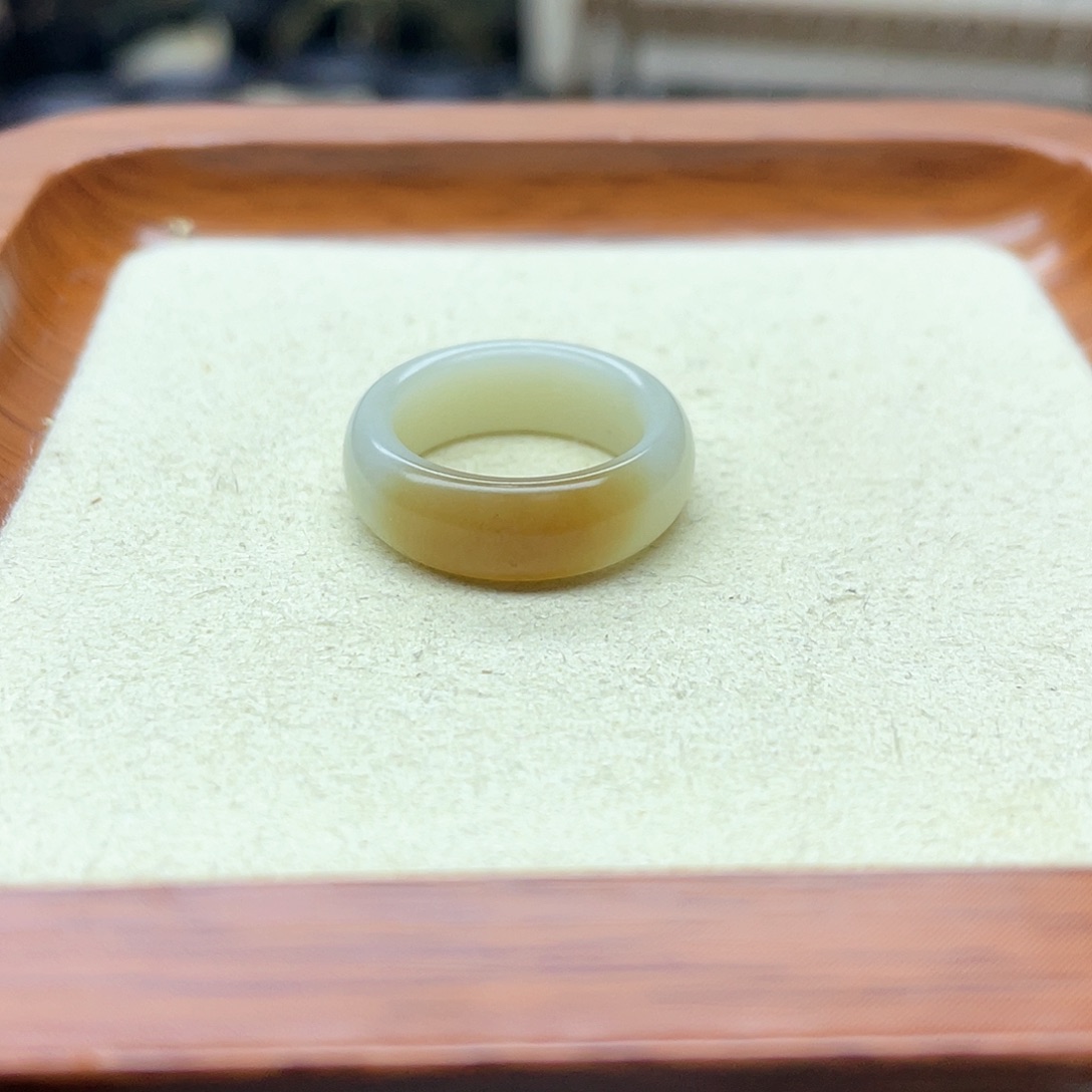 和田玉戒指未镶嵌木一口糖8号