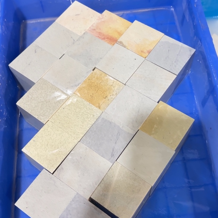 雨***房青田石新矿印石如图