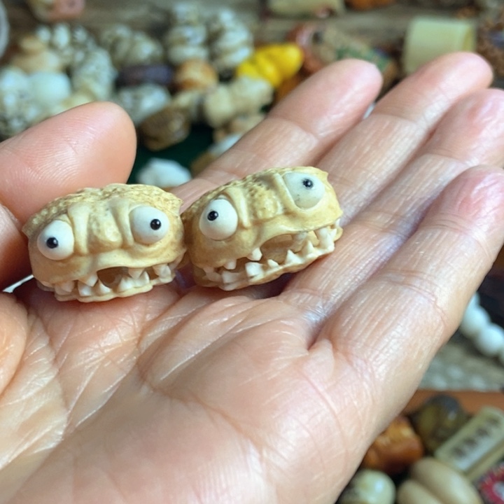 高****控配饰鹿角雕刻南瓜一对