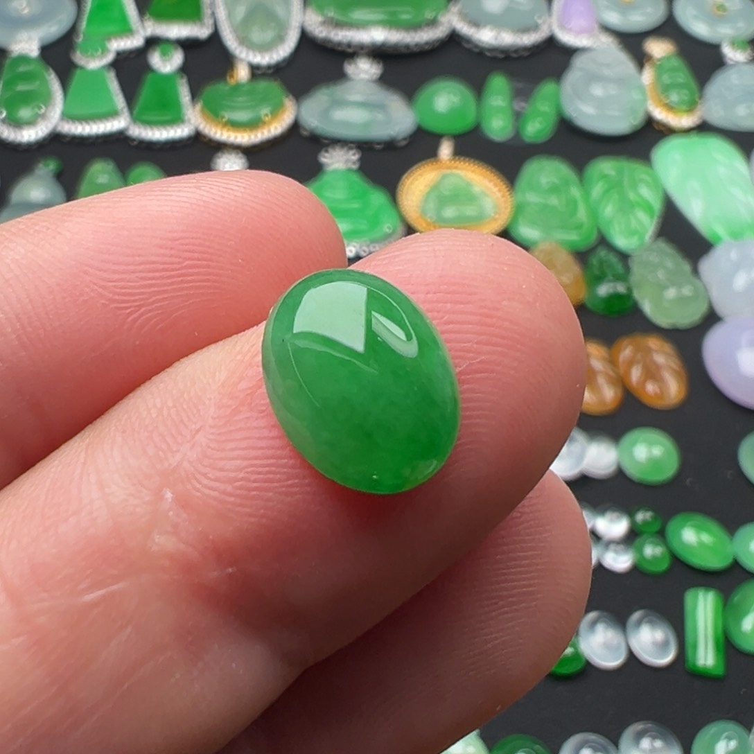 翡翠颈饰未镶嵌蛋面11.5