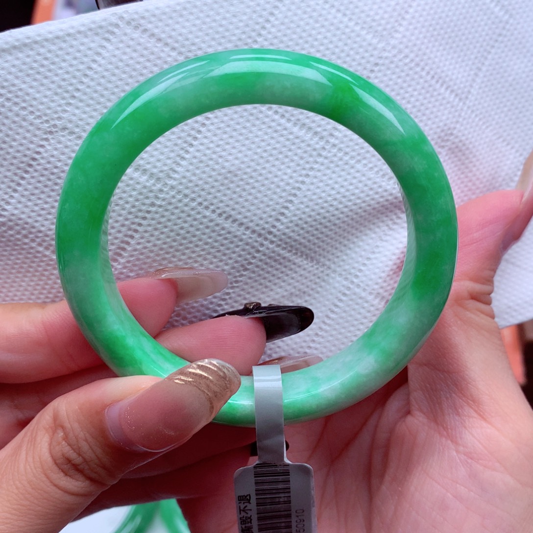 美***久翡翠未镶嵌手镯翡翠