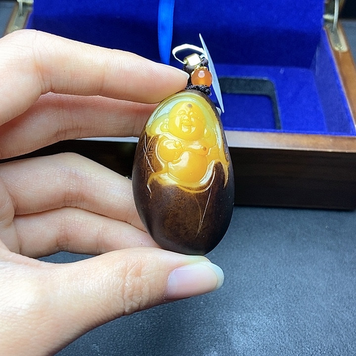 和田玉挂件未镶嵌富**开N