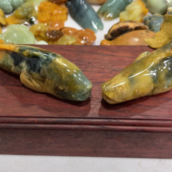 ༺***༻蛇纹石玉未镶嵌颈饰