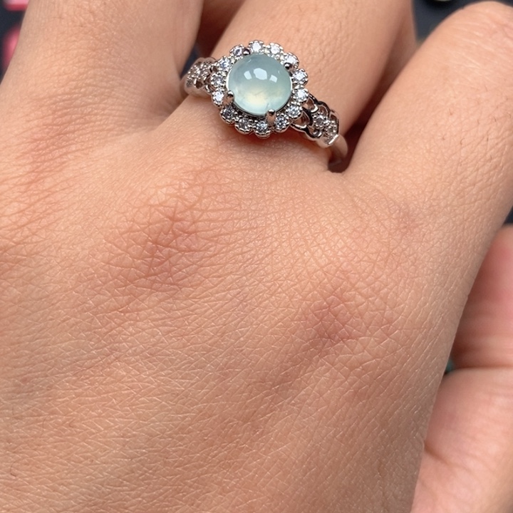 翡翠未镶嵌戒指戒指