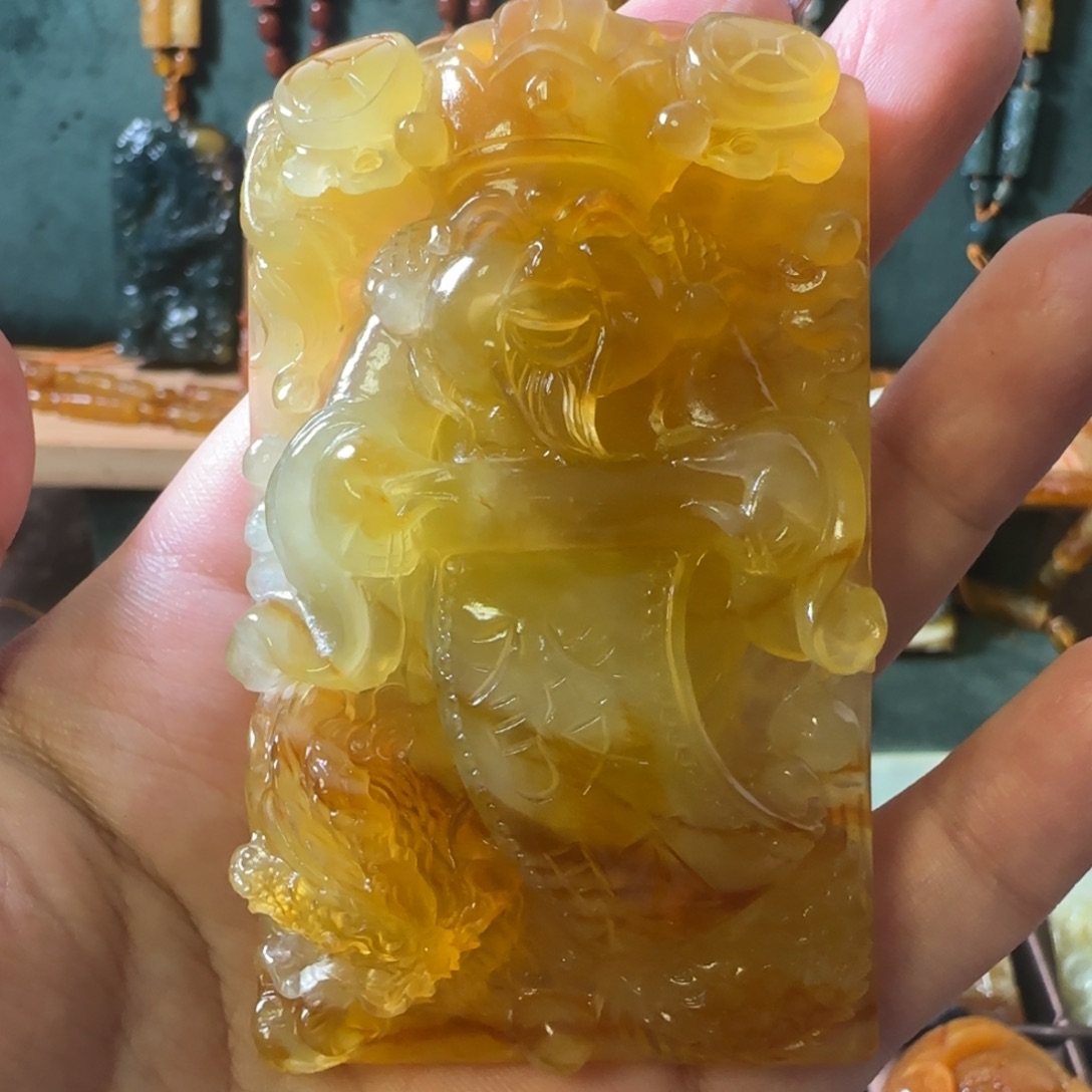 蛇纹石玉颈饰合金→****o