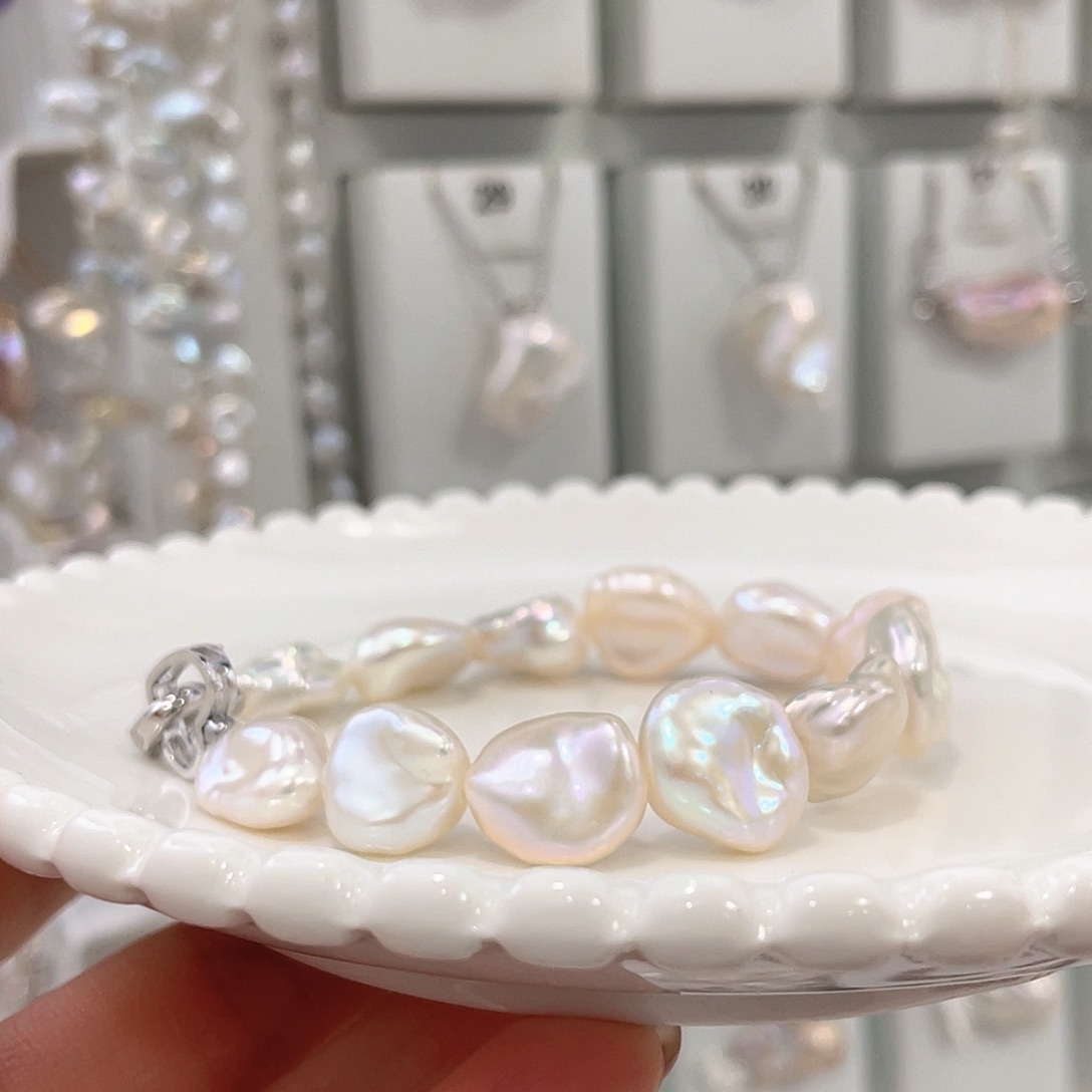 春***-淡水珍珠颈饰未镶嵌