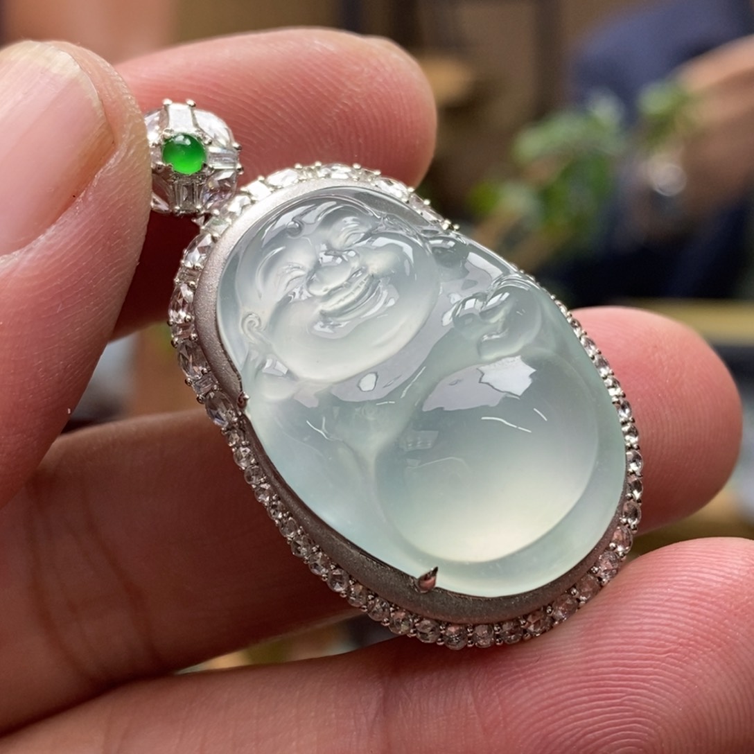 翡翠颈饰18K金镶嵌挂件