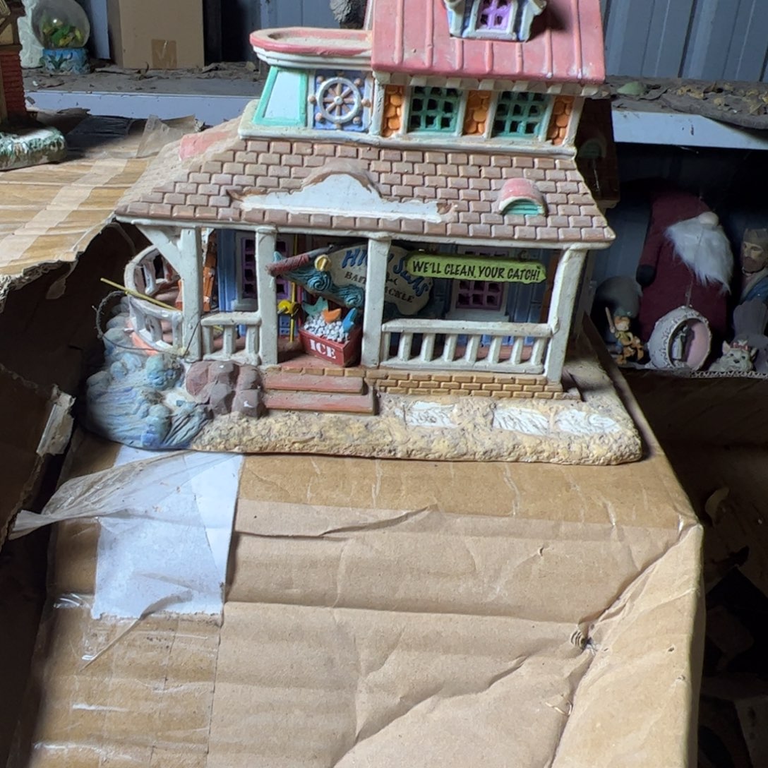 Y***Y陶瓷ALGARVE树脂工艺品摆件