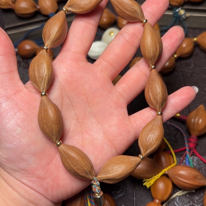 手串/手链橄榄核铁核三面佛原皮