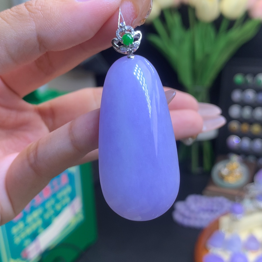 翡翠18K金镶嵌颈饰天然