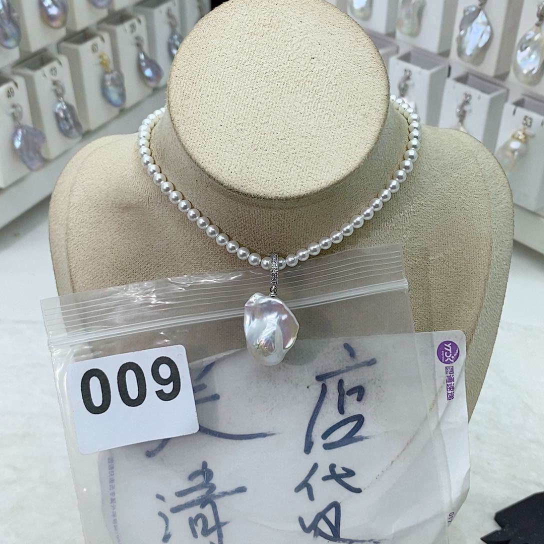 淡水珍珠颈饰合金