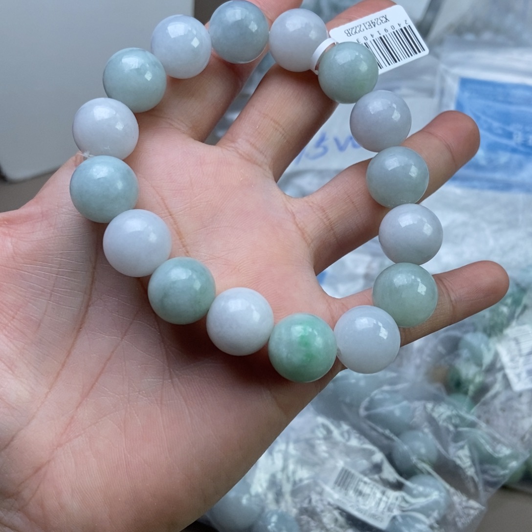 翡翠未镶嵌手链翡翠