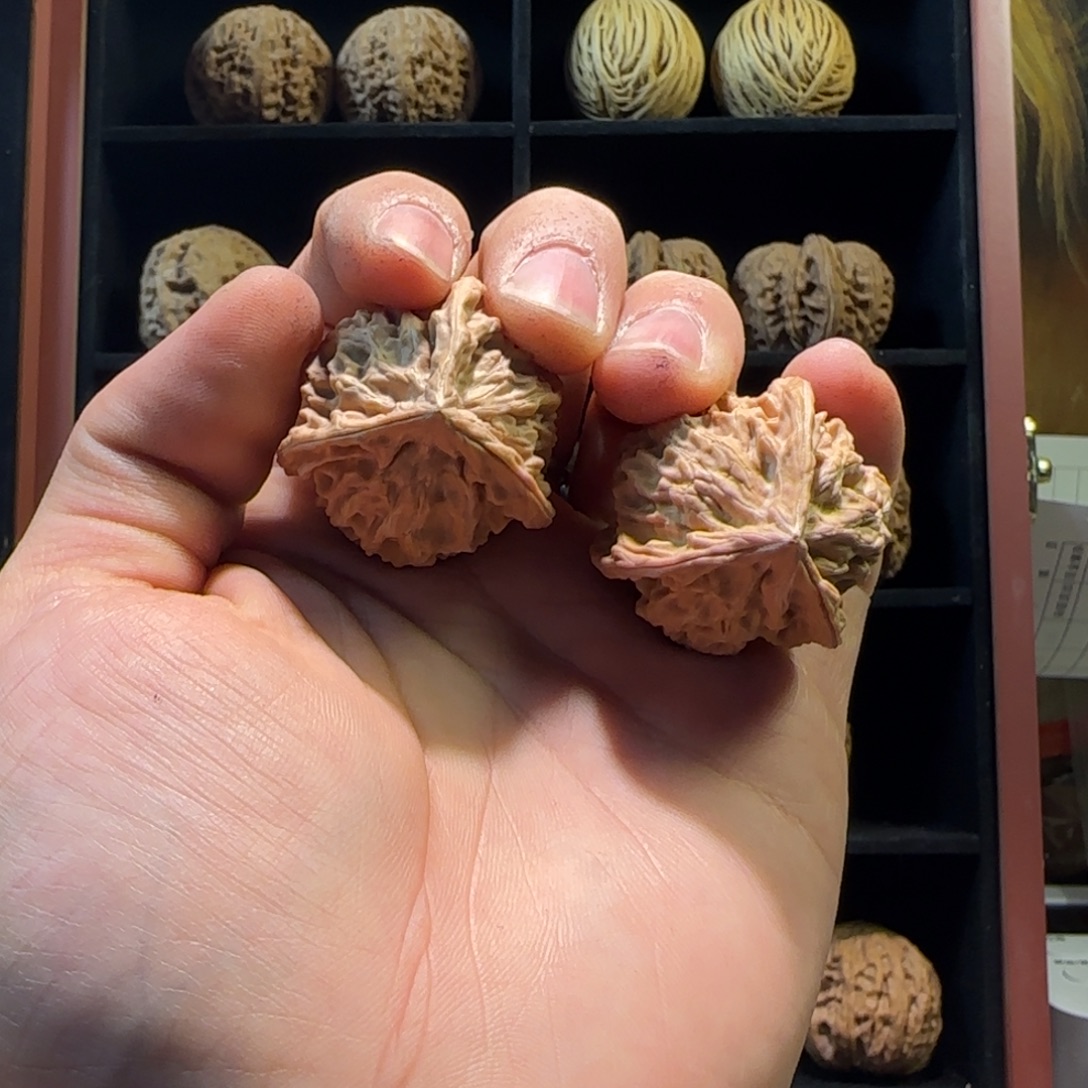 不***！桃核吊坠盘山三棱23627