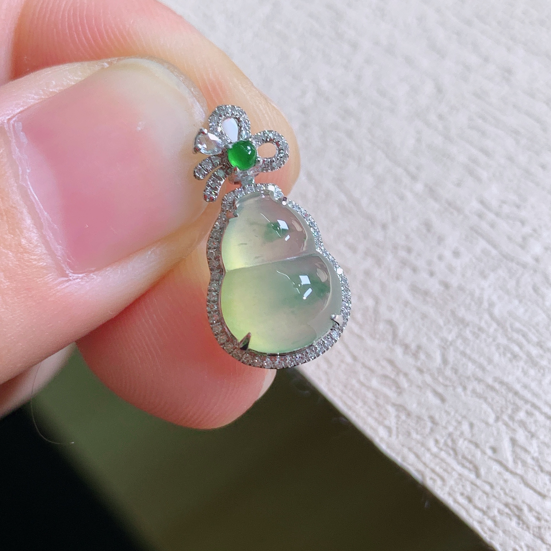 缅甸天然翡翠A货老坑冰种黄翡飘花葫芦吊坠精品编号12