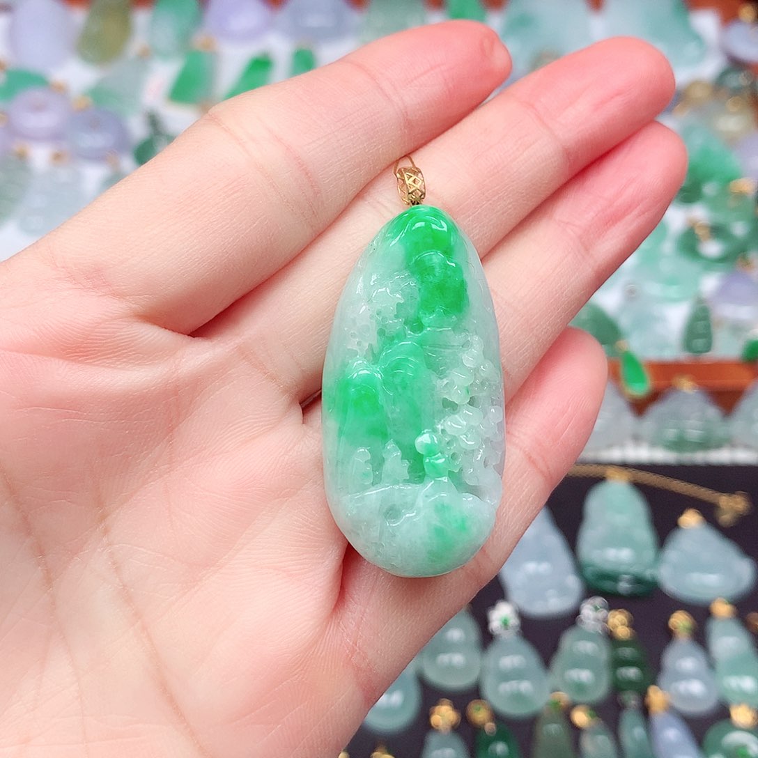 翡翠颈饰18K金镶嵌天然翡翠A货