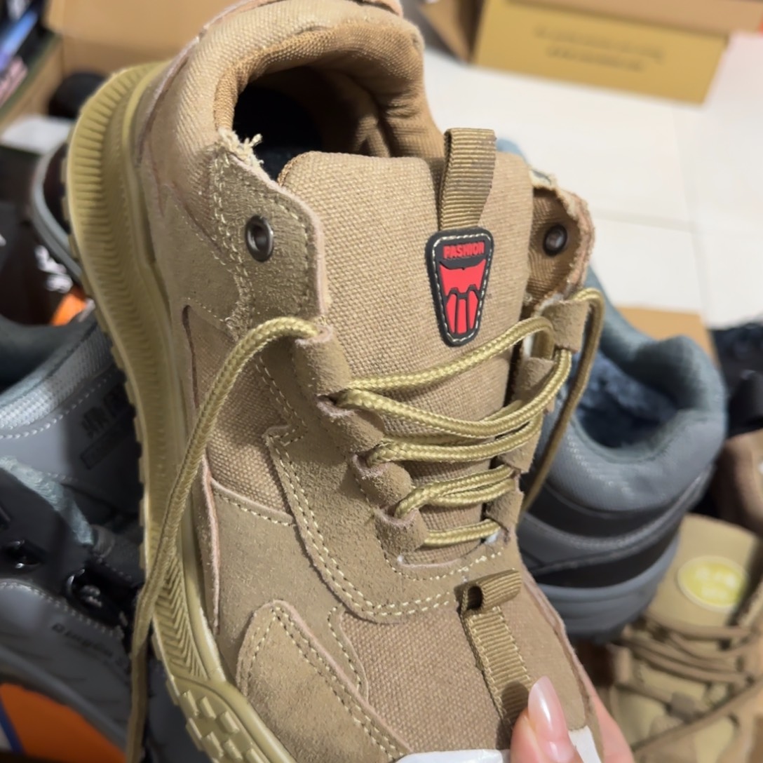 42码130驼。绝缘防烫运动