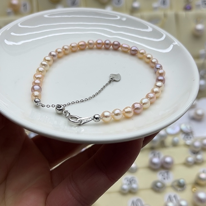 合金淡水珍珠颈饰