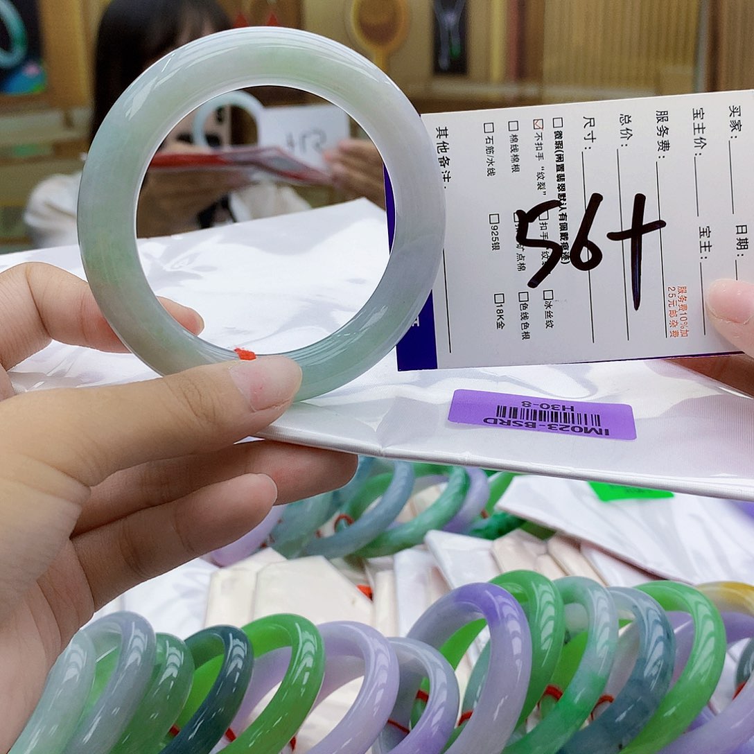 未镶嵌手镯翡翠jjj