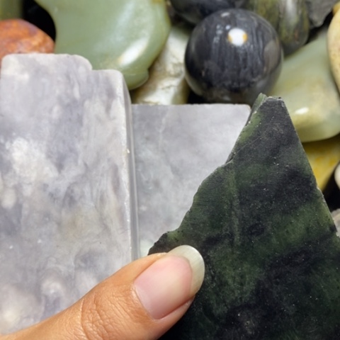 未镶嵌和田玉（糖玉）挂件