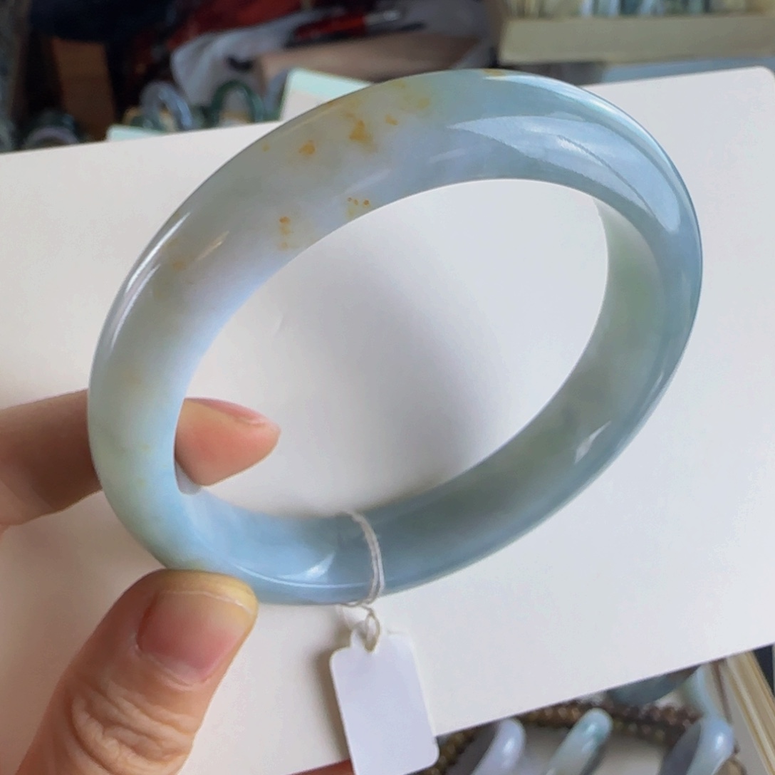 翡翠手镯未镶嵌不****】老坑62.4