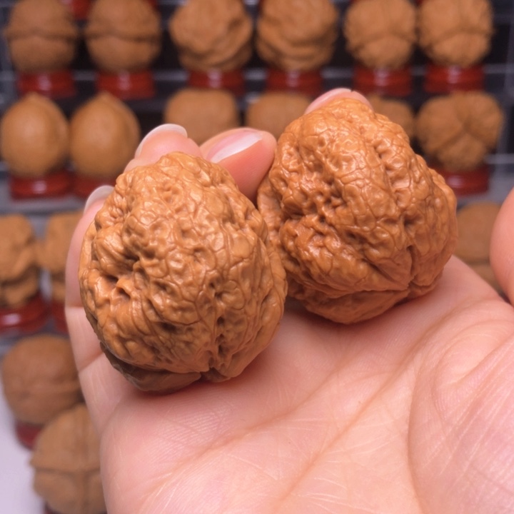 文玩核桃吊坠长***谷8金貔貅